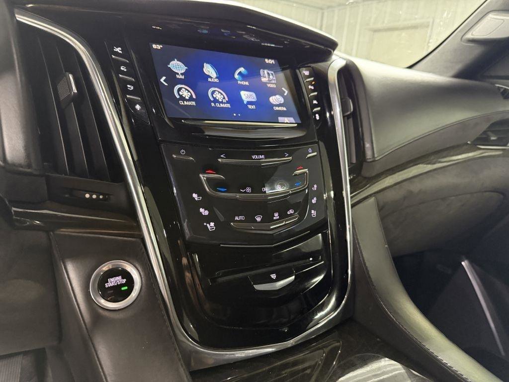 Used 2016 Cadillac Escalade ESV Platinum AWD/4WD image 16