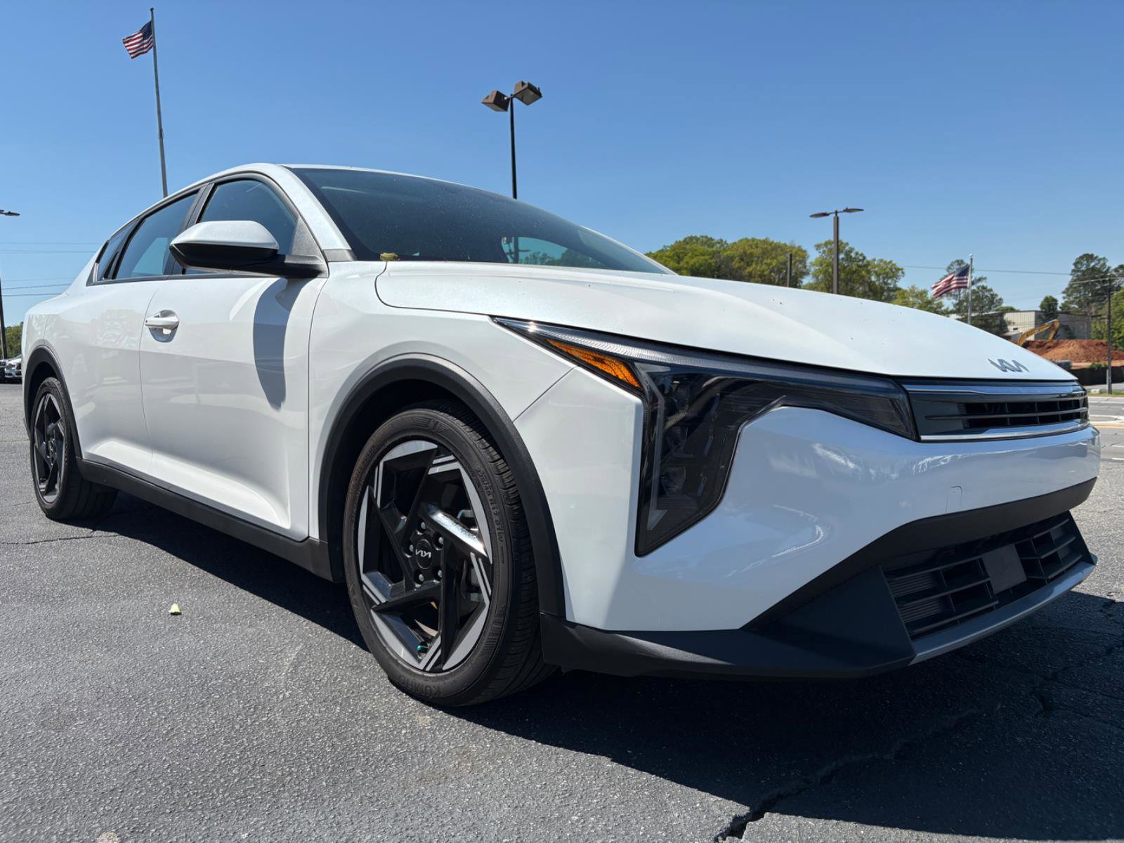 Used 2025 Kia K4 EX image 3