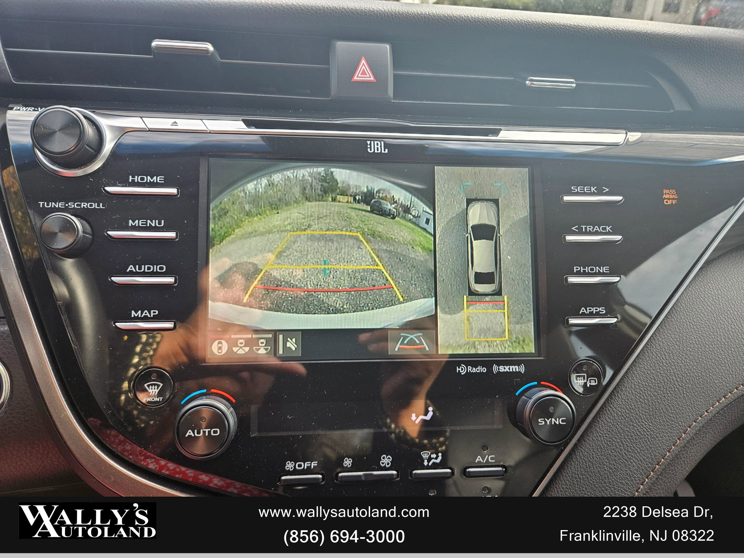 Used 2020 Toyota Camry XLE w/ Driver Assist Package image 5