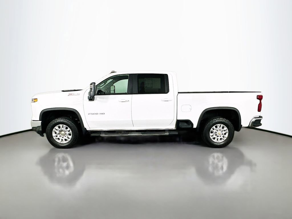 Used 2024 Chevrolet Silverado 2500 LT image 4