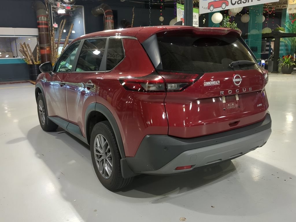 Used 2023 Nissan Rogue S AWD/4WD image 9