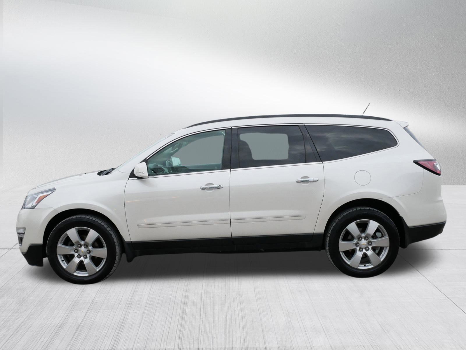 Used 2013 Chevrolet Traverse LTZ image 4
