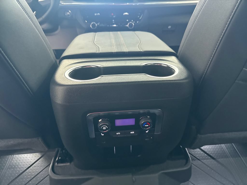 New 2026 Chevrolet Tahoe High Country AWD/4WD image 16
