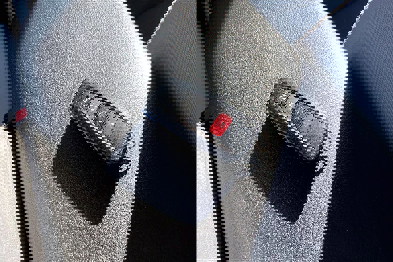 Used 2021 Toyota RAV4 XLE w/ Convenience Package AWD/4WD image 15