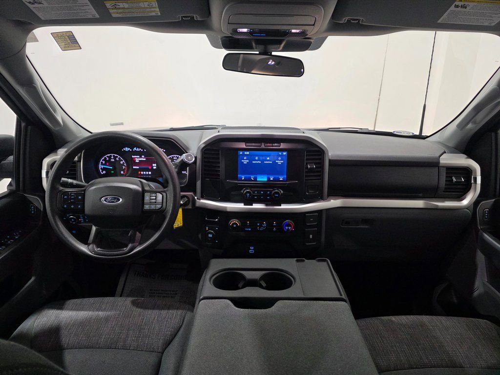 Used 2022 Ford F150 XLT image 2