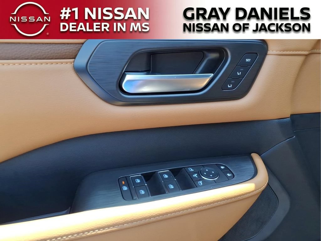New 2026 Nissan Armada SL w/ Captain's Chari Seat Package AWD/4WD image 12