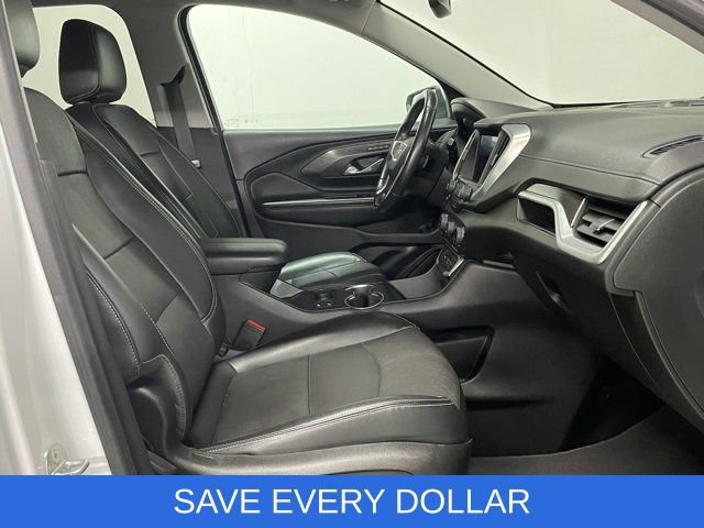 Used 2022 GMC Terrain SLT w/ LPO, 'HIT The Road' Package FWD image 16