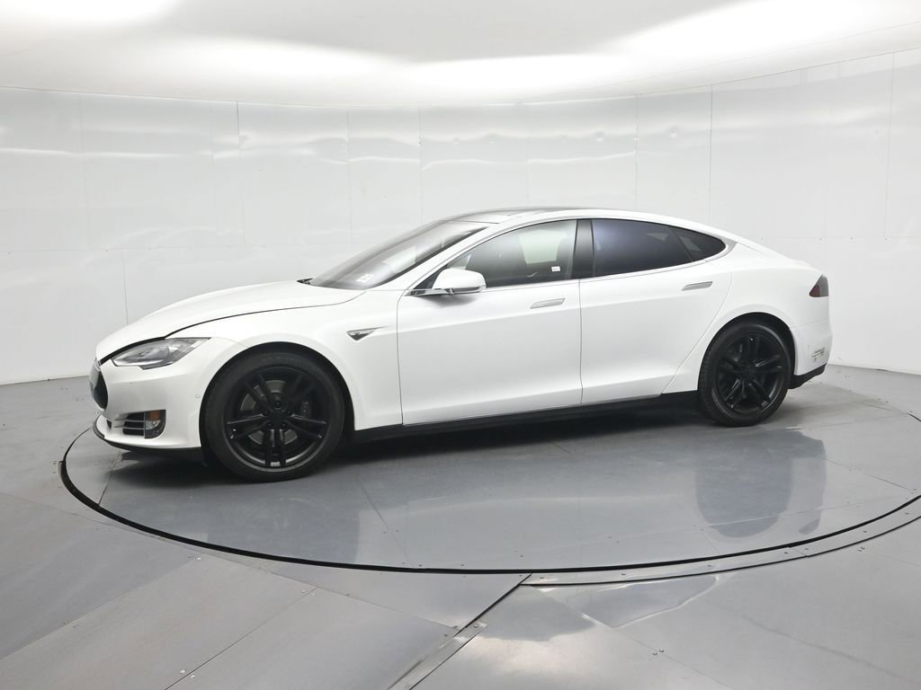 Used 2015 Tesla Model S 85D image 28