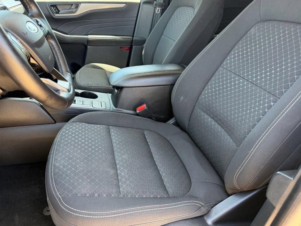 Used 2024 Ford Escape Active AWD/4WD image 13