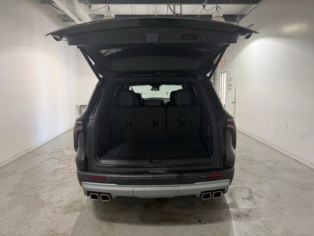 Certified 2025 Chevrolet Traverse LT image 7