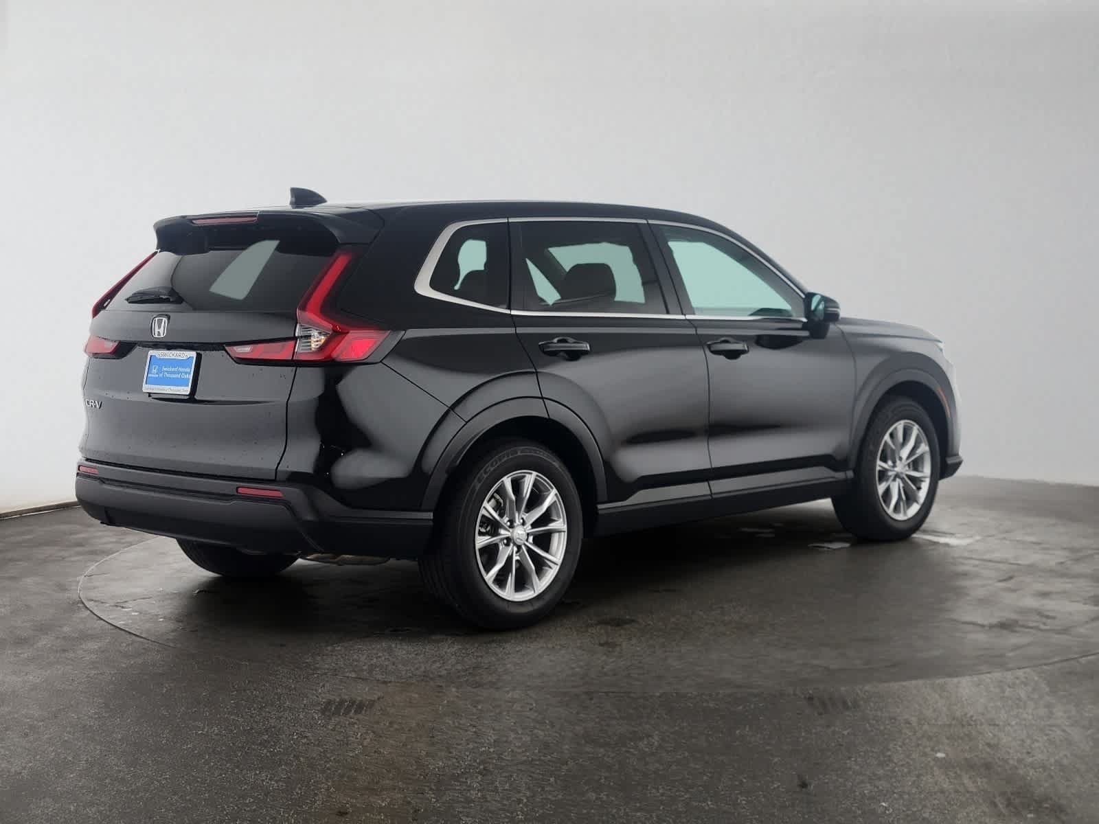 Used 2025 Honda CR-V EX image 3