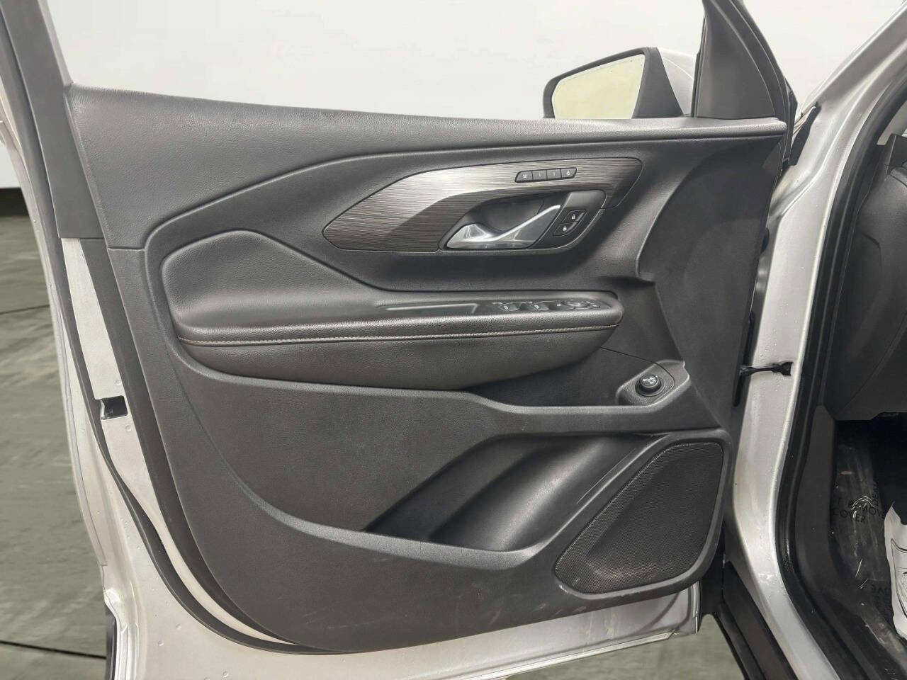 Used 2020 GMC Terrain SLT w/ Preferred Package image 10