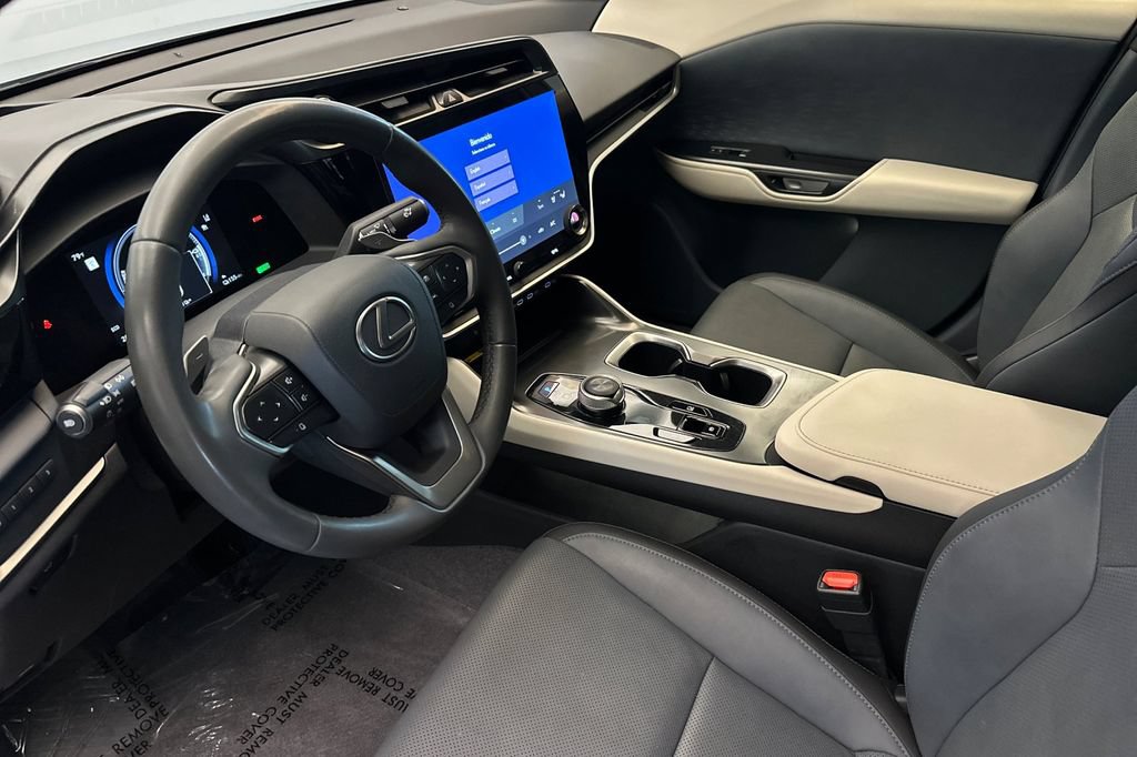 Certified 2023 Lexus RZ 450e Premium AWD/4WD image 10
