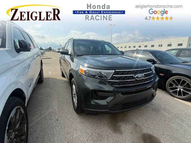 Used 2023 Ford Explorer XLT AWD/4WD image 1