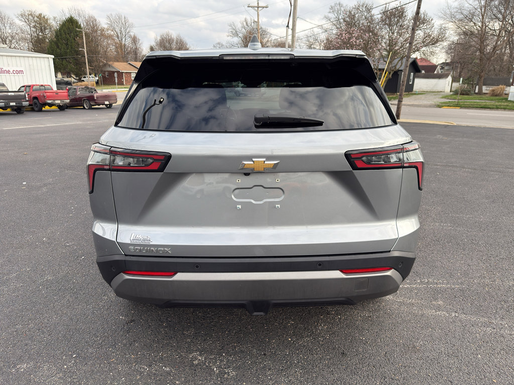Used 2026 Chevrolet Equinox LT w/ Convenience Package II image 9