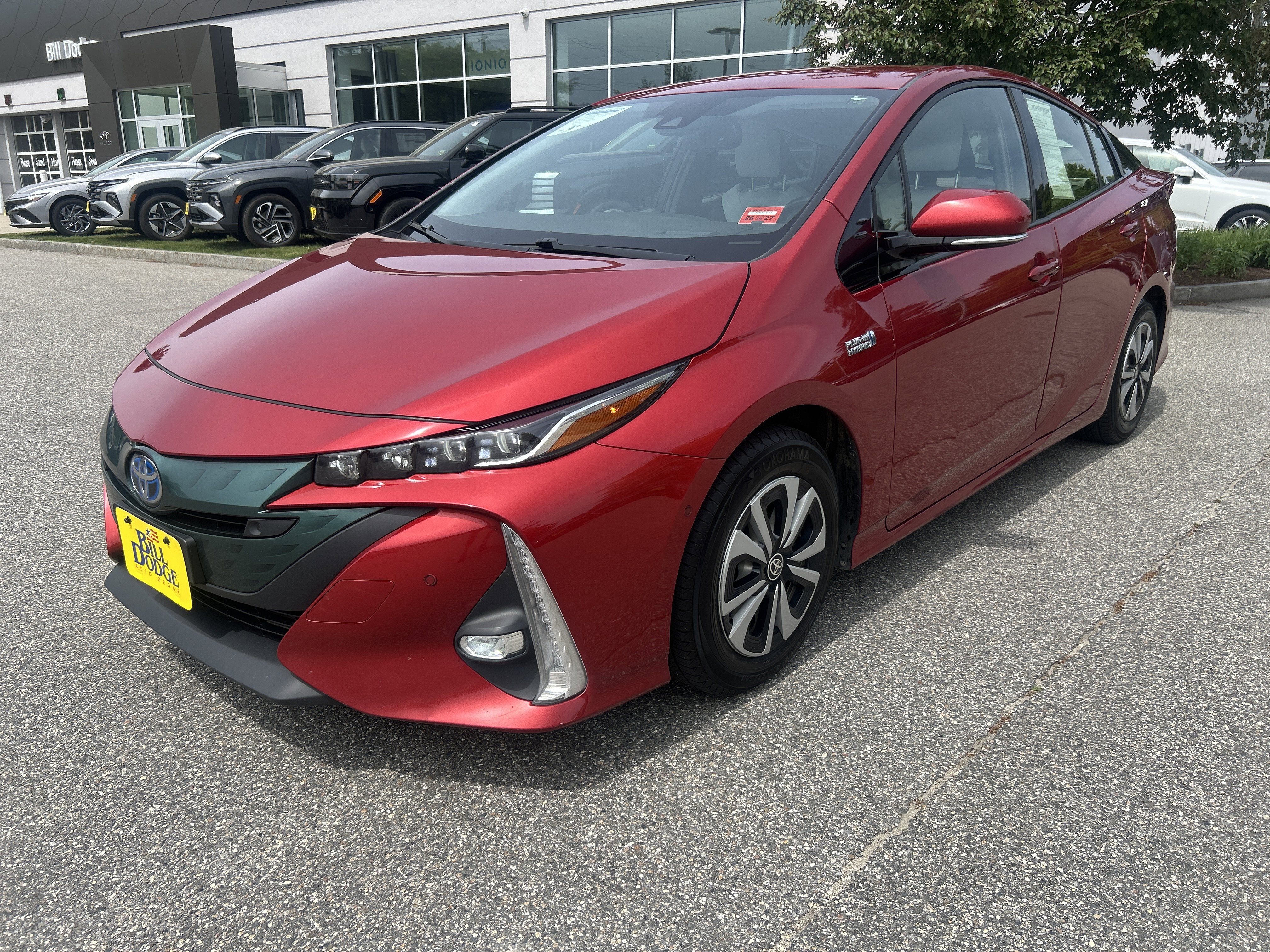 Used 2018 Toyota Prius Prime Advanced w/ Carpet Mat Package FWD video 1