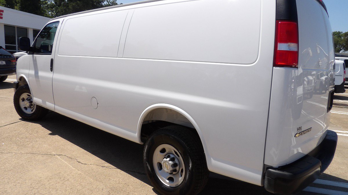 Used 2025 Chevrolet Express 2500 Extended w/ Driver Convenience Package RWD image 11