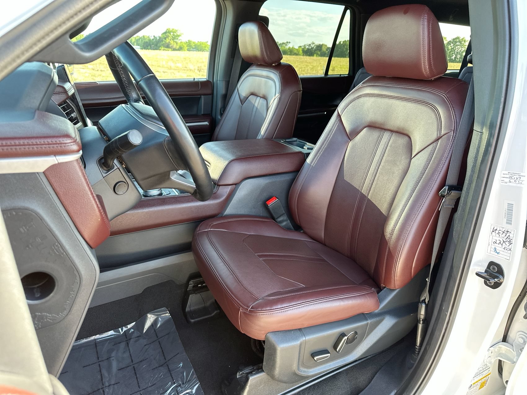 Used 2024 Ford Expedition Max Limited AWD/4WD image 11