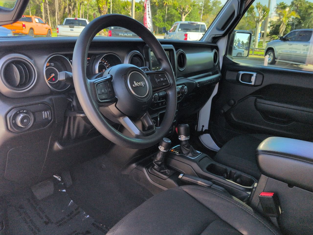 Certified 2023 Jeep Wrangler Sport AWD/4WD image 15