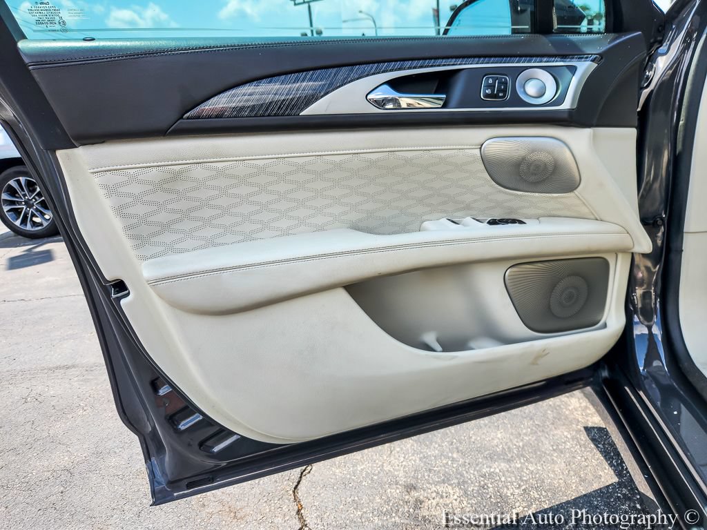 Used 2018 Lincoln MKZ Black Label w/ Technology Package FWD image 16