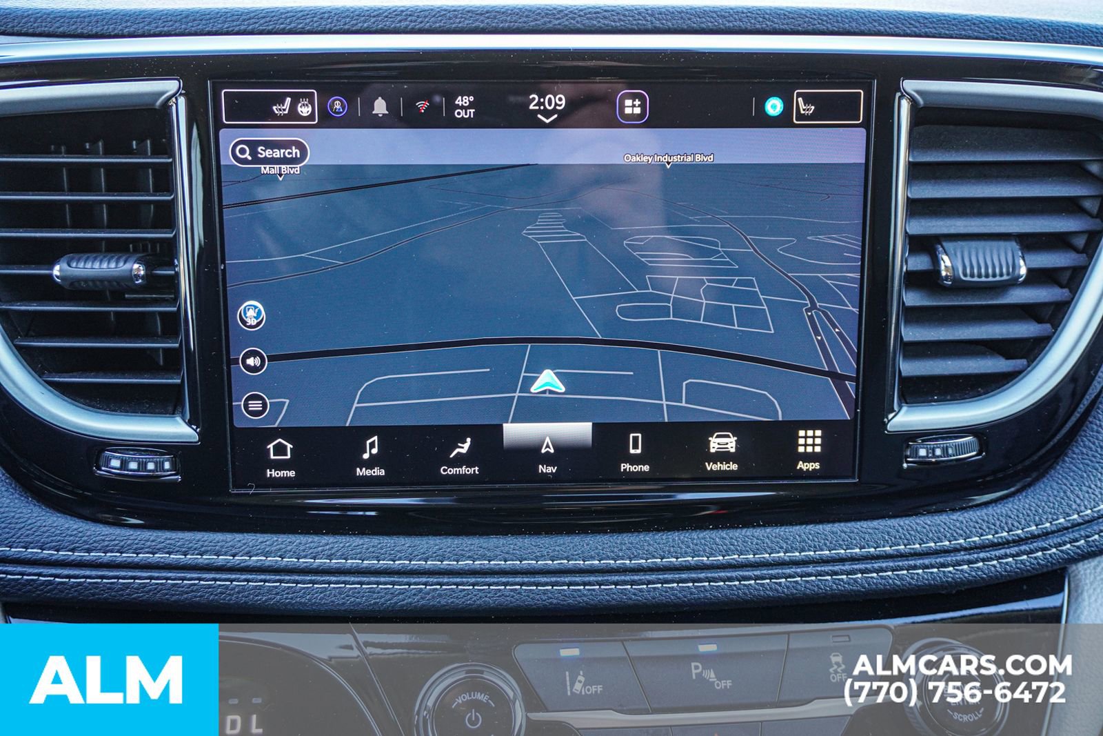 Used 2024 Chrysler Pacifica Select image 41