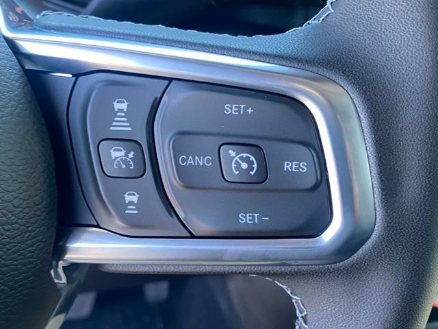 New 2025 Jeep Wrangler Unlimited Sahara AWD/4WD image 17