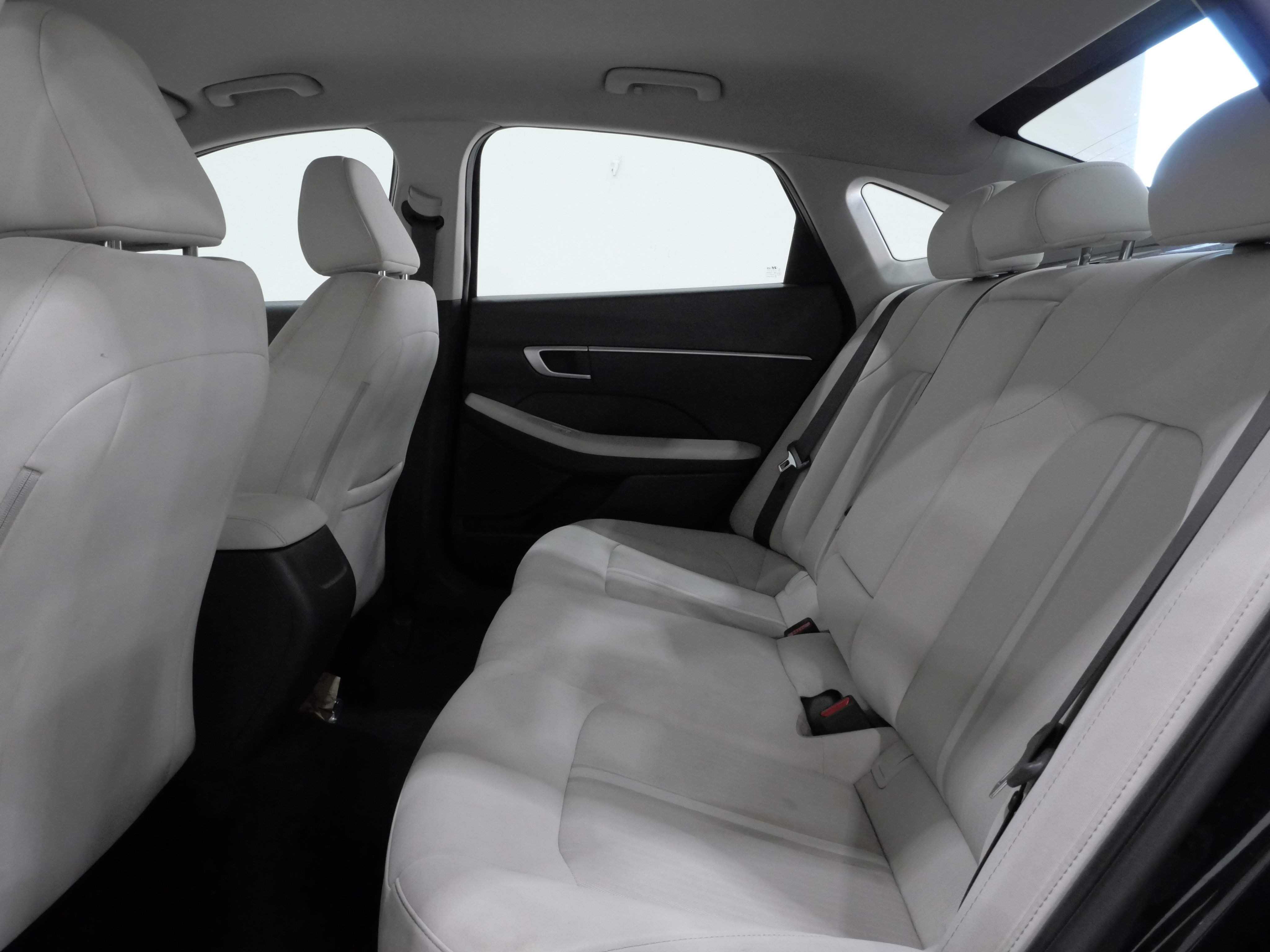 Used 2025 Hyundai Sonata SEL FWD image 24