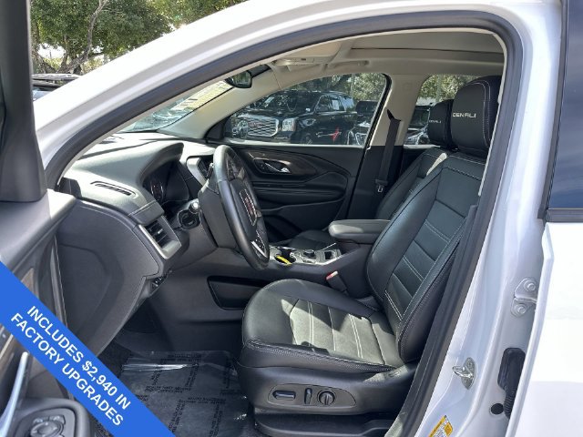 Used 2024 GMC Terrain Denali w/ Denali Premium Package AWD/4WD image 30