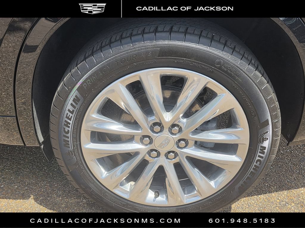 Certified 2024 Cadillac XT6 Premium Luxury w/ LPO, Floor Liner Package AWD/4WD image 29
