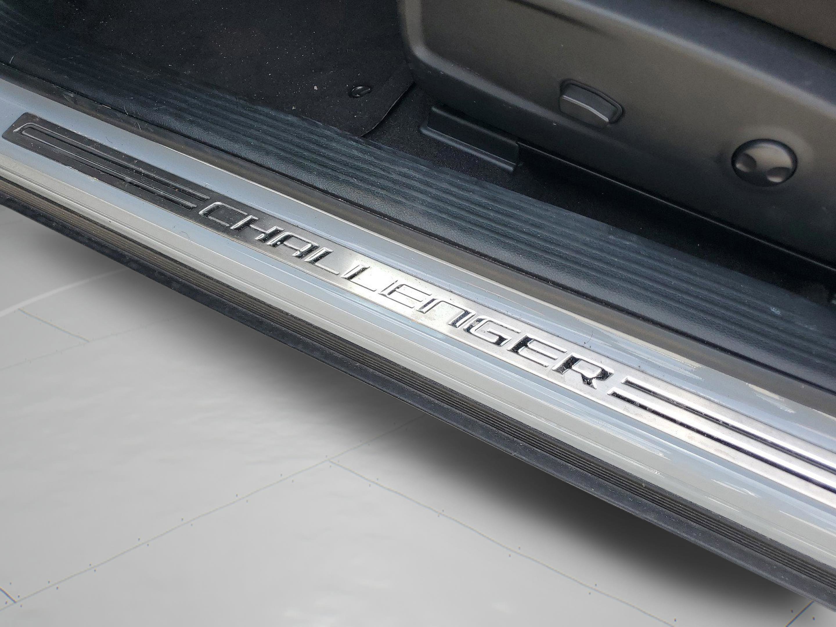 Certified 2022 Dodge Challenger R/T w/ Performance Handling Group image 31