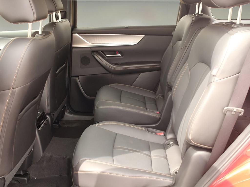 Certified 2025 MAZDA CX-90 3.3 Turbo w/ Preferred Package image 11