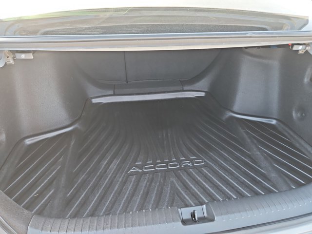 Used 2025 Honda Accord SE image 6