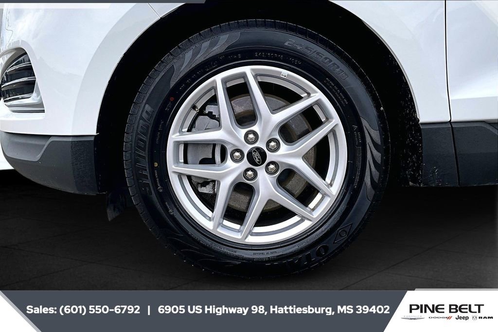 Used 2024 Ford Edge SEL image 7