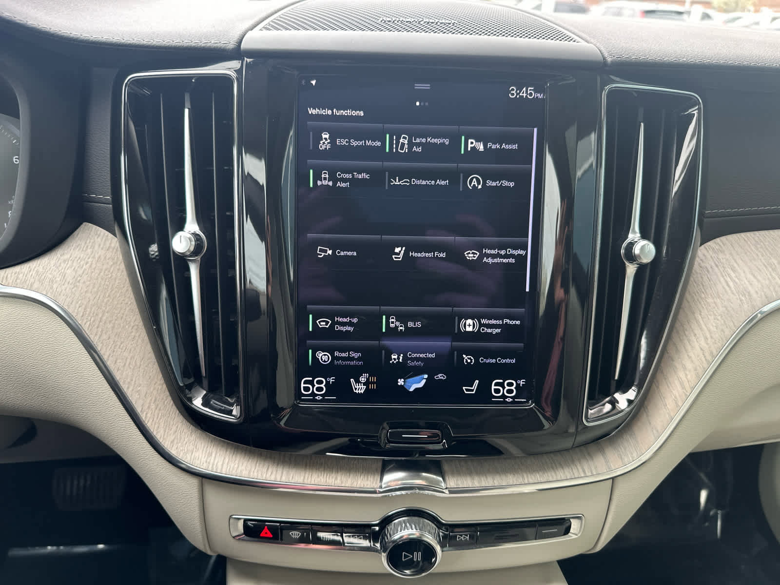 Used 2021 Volvo XC60 T6 Inscription AWD/4WD image 19