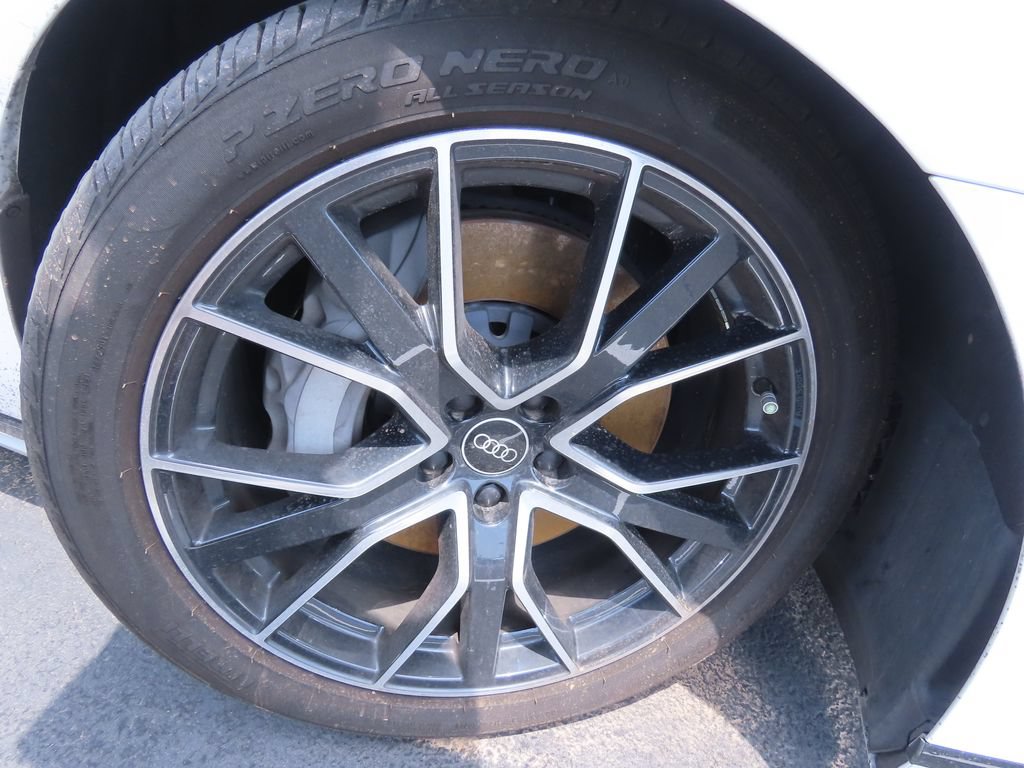Used 2021 Audi A8 L 3.0T w/ Executive Plus Package AWD/4WD image 18
