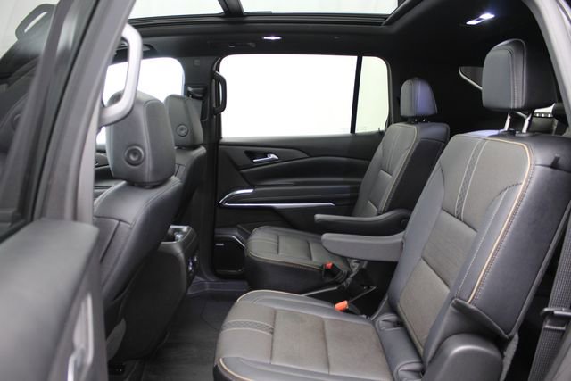Used 2026 Chevrolet Traverse High Country AWD/4WD image 21