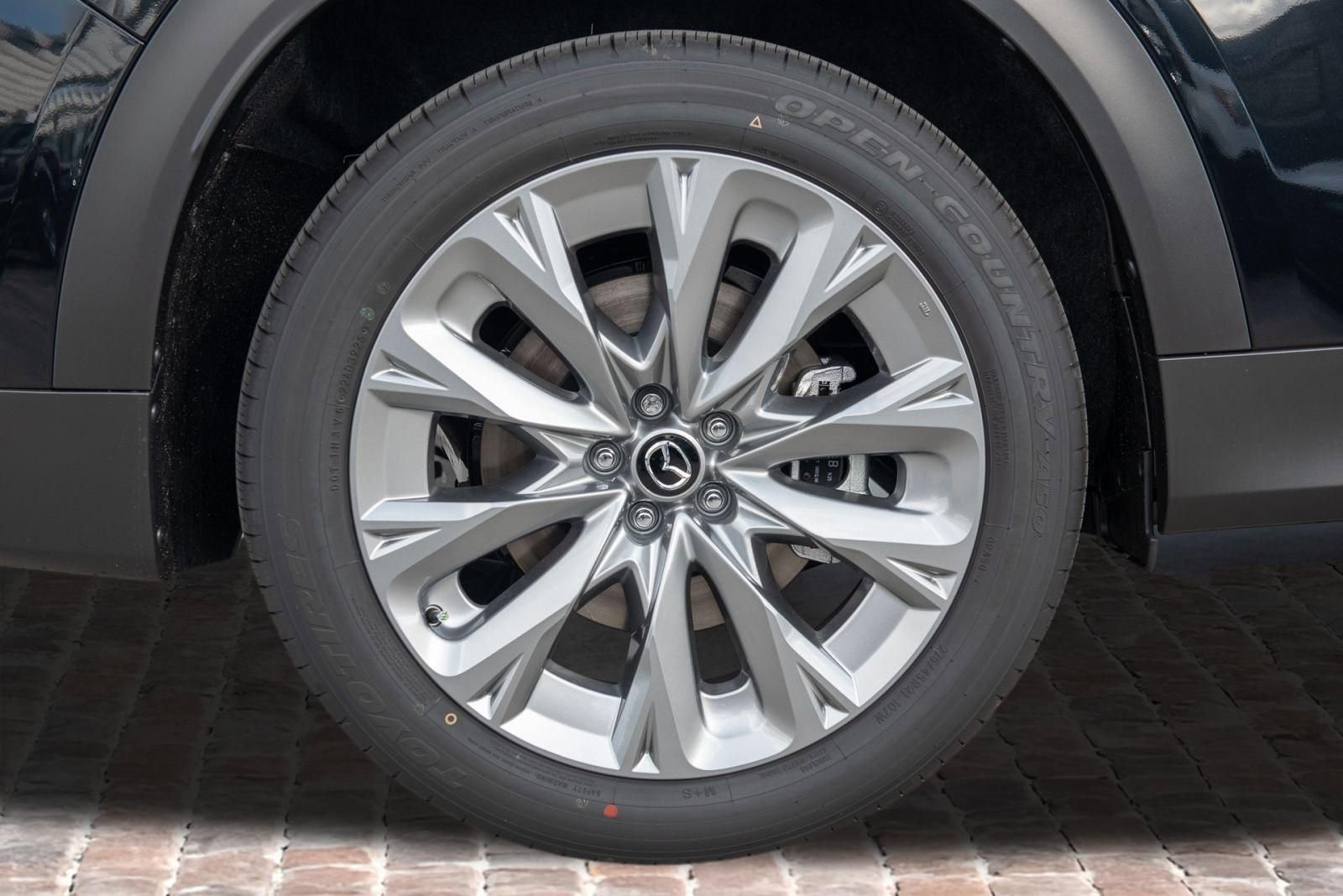 New 2026 MAZDA CX-90 3.3 Turbo w/ Preferred Package AWD/4WD image 39