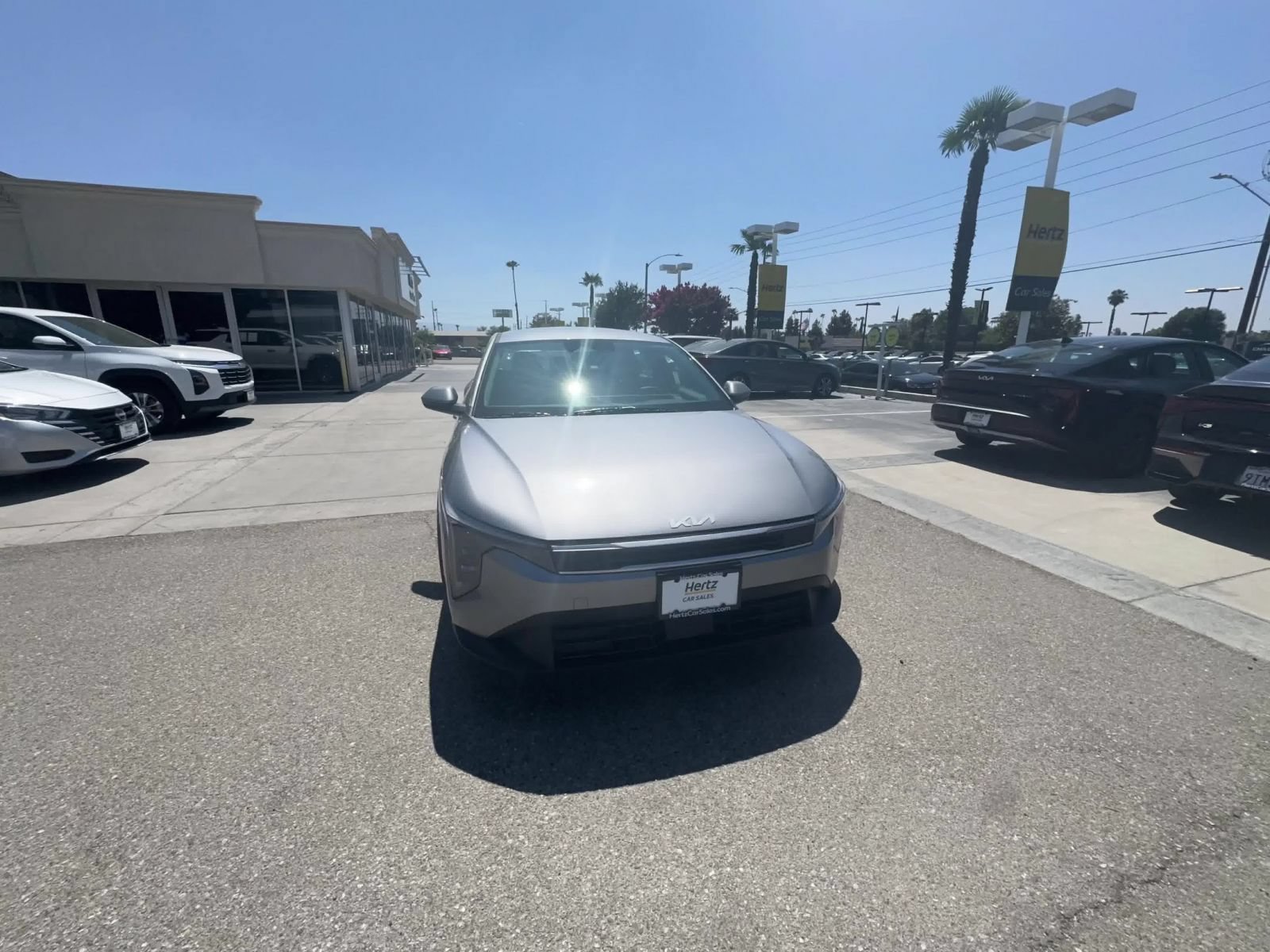 Used 2025 Kia K4 FWD image 16