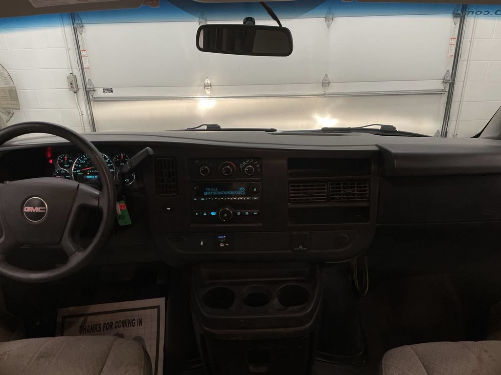 Used 2017 GMC Savana 2500 RWD image 12