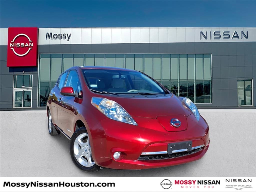 Used 2014 Nissan Leaf SV w/ LED & Quick Charge Package image 1