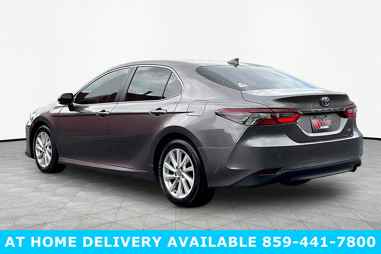 Used 2023 Toyota Camry LE FWD image 4