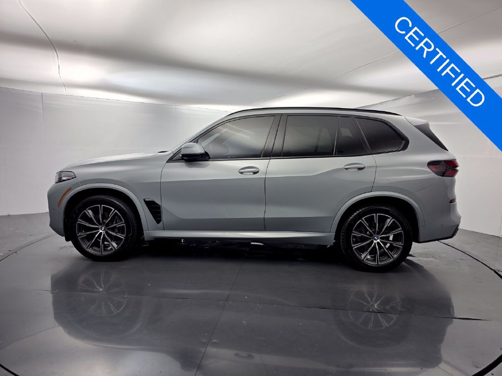 Certified 2024 BMW X5 sDrive40i w/ M Sport Package RWD image 7