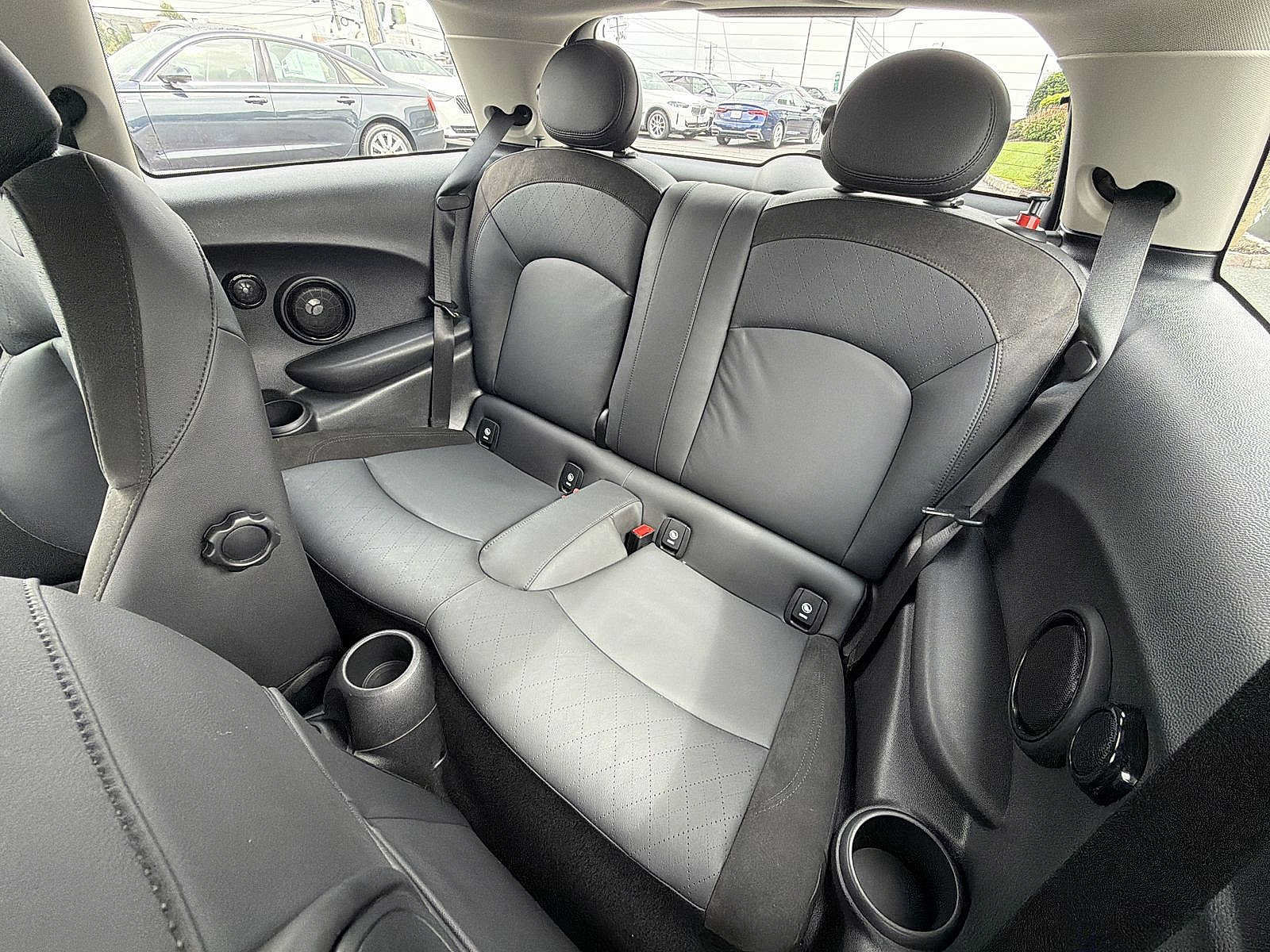 Used 2024 MINI Cooper SE w/ Signature Upholstery Package FWD image 21