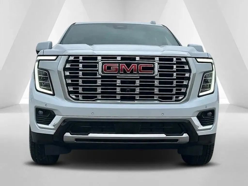 New 2026 GMC Yukon XL Denali w/ LPO, Floor Liner Package image 2