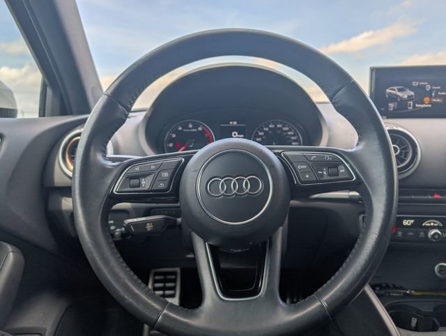 Used 2018 Audi A3 2.0T Premium image 16