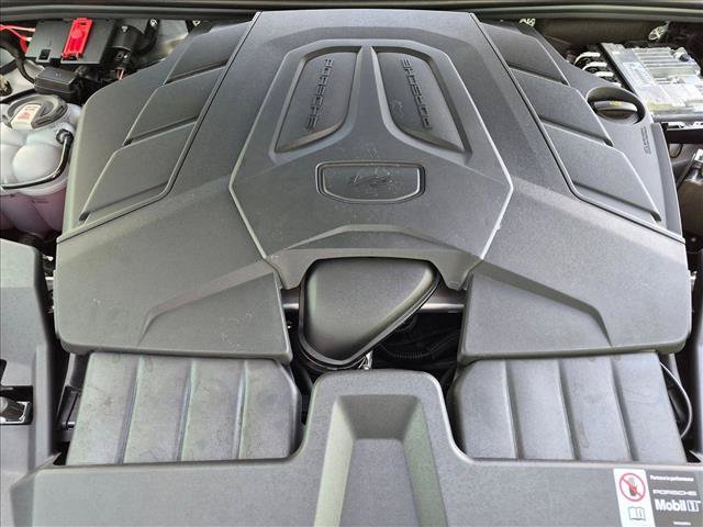 Used 2026 Porsche Cayenne AWD/4WD image 24