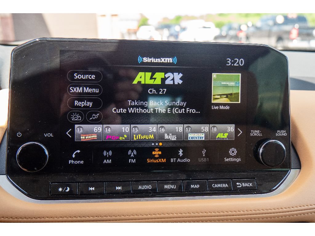 Used 2023 Nissan Rogue Platinum w/ Platinum Premium Package AWD/4WD image 28