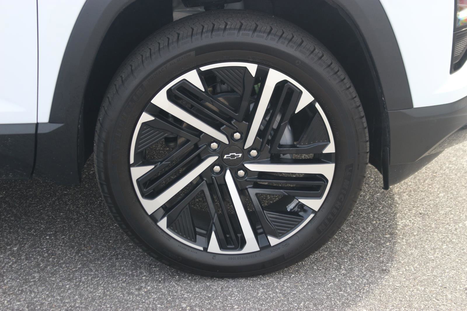 New 2026 Chevrolet Equinox RS w/ Convenience Package III image 9