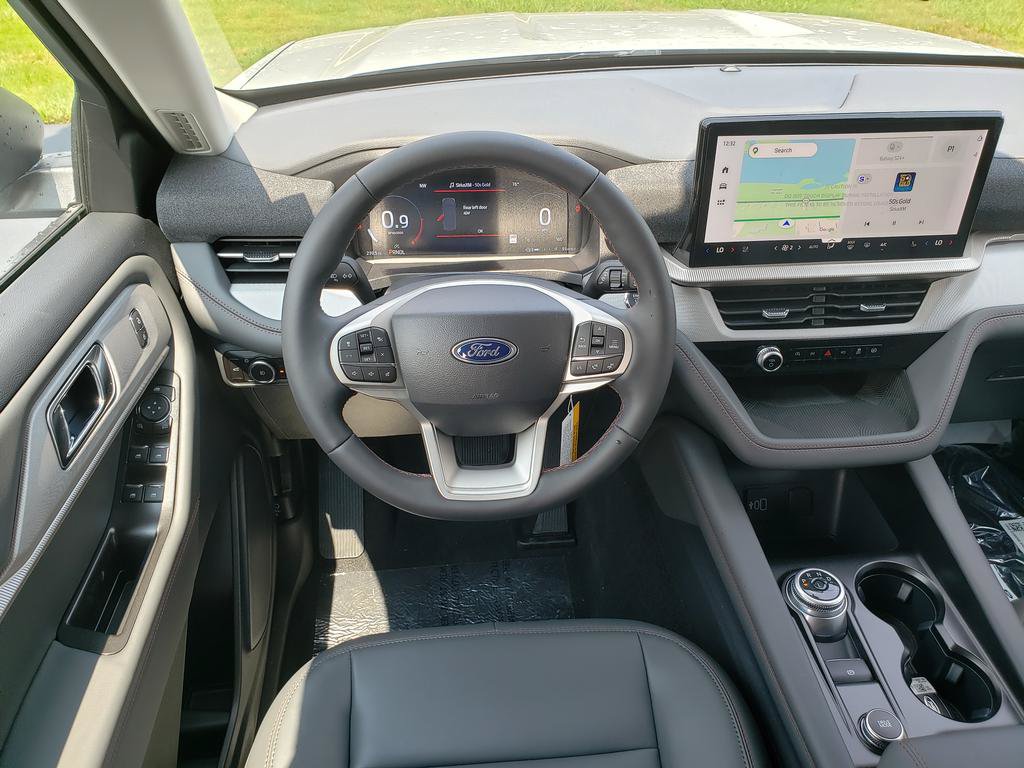 New 2026 Ford Explorer Active w/ Active Comfort Package AWD/4WD image 9