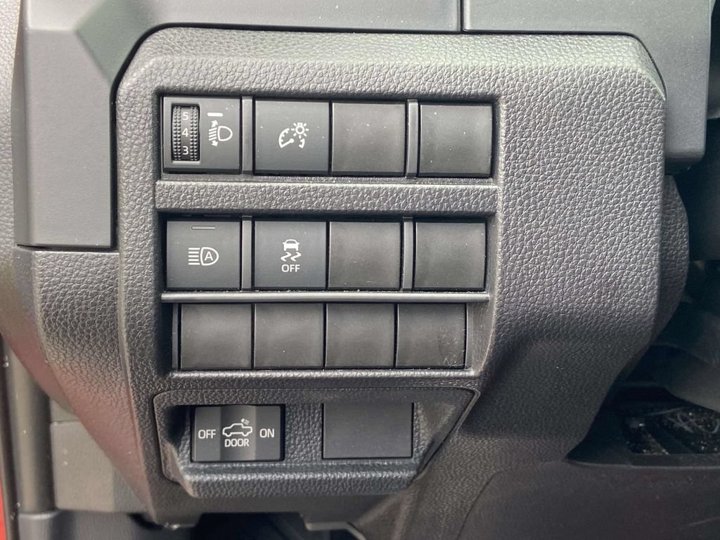 Used 2025 Toyota Tacoma SR w/ Towing Package AWD/4WD image 27
